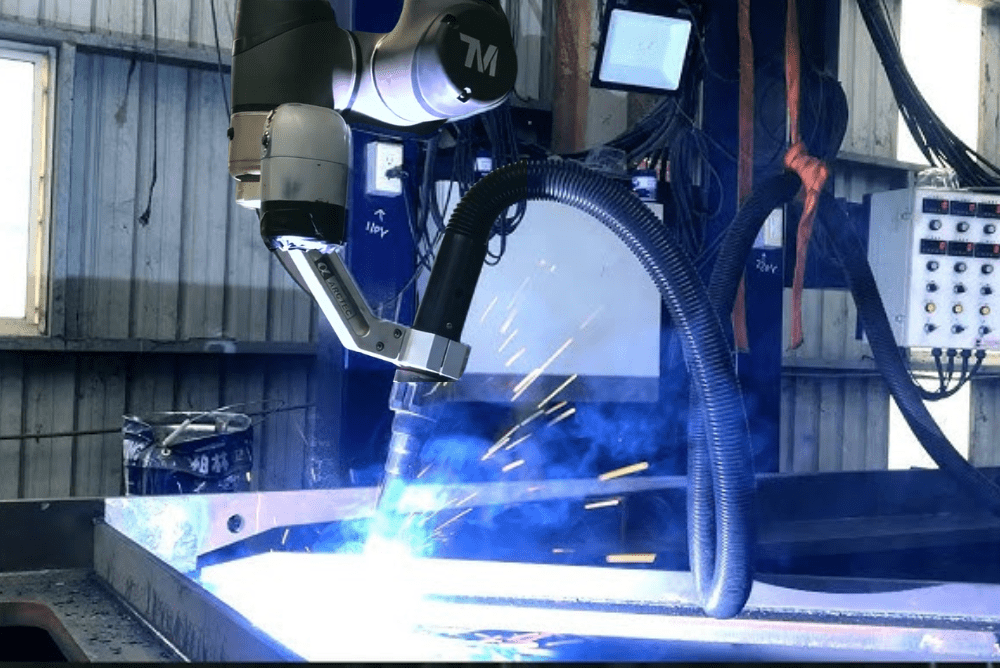 Cobot hàn là gì? So sánh phương pháp hàn thủ công và hàn bằng cobot